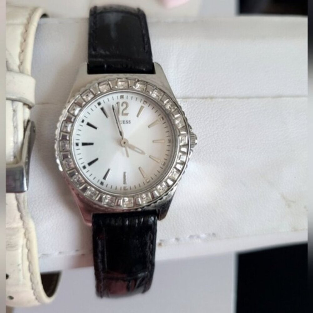 GUESS Y2K Silver Crystal 3 Genuine Leather Alligator Texture Wrist Straps Watch
